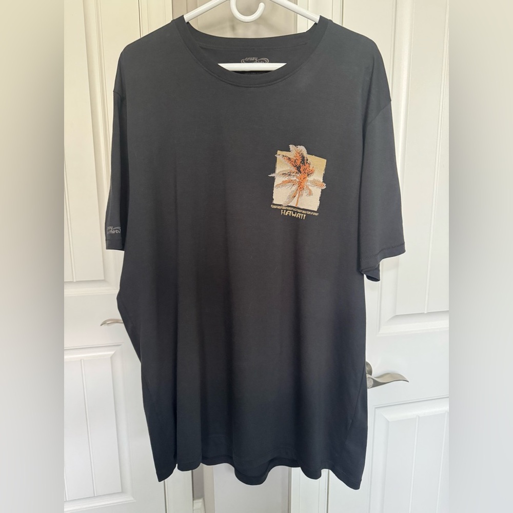 Crazy Shirts Men’s Hawaii Graphic Black T-Shirt